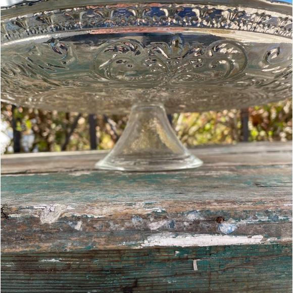 Antiqued Blue Silver Foil Embossed Glass Cake platter - Picture 11 of 16